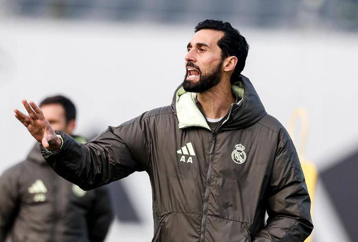 换帅在即！皇马出局后动作迅速，三大目标被排除，波切蒂诺将至